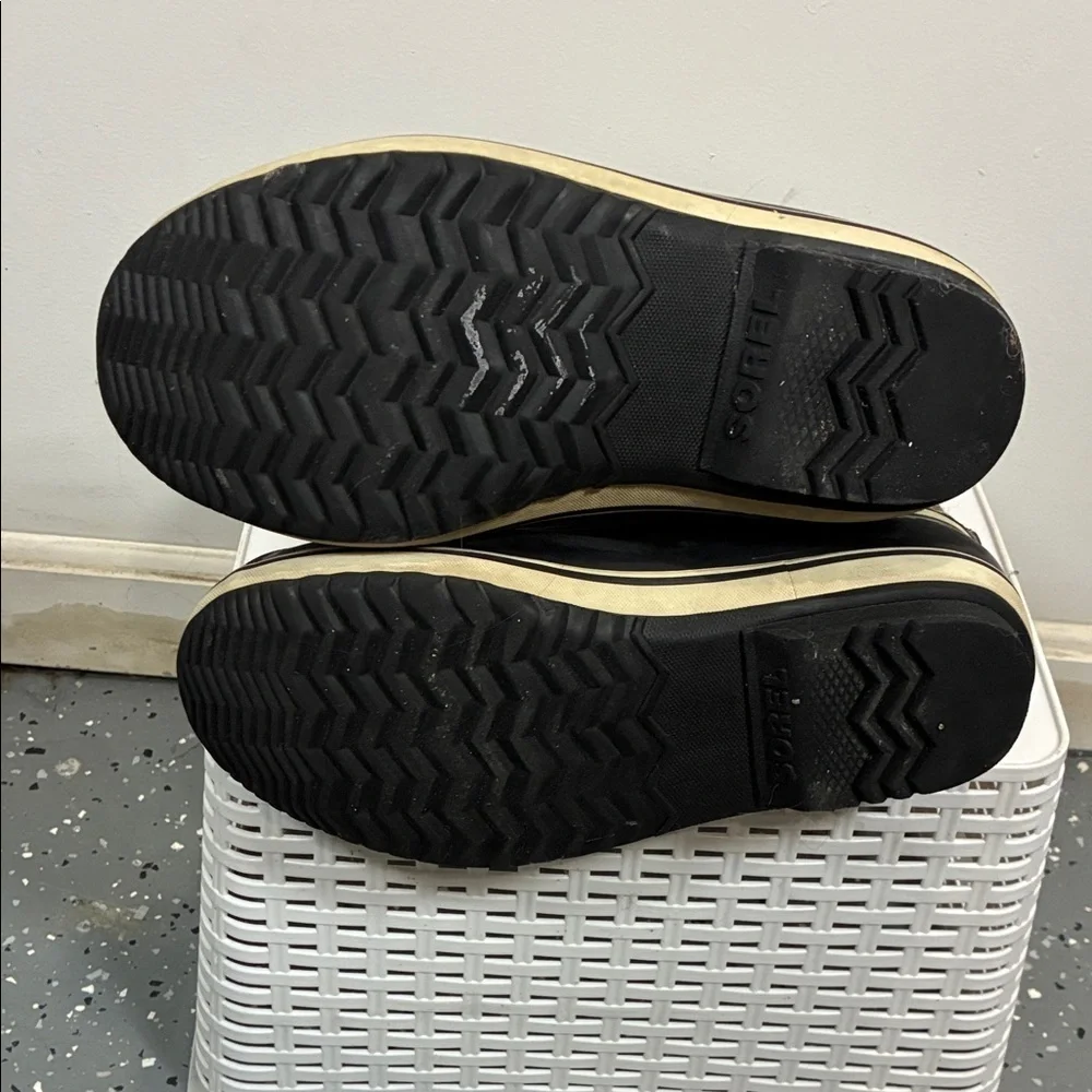 Sorel Tan and Black Insulated Boots